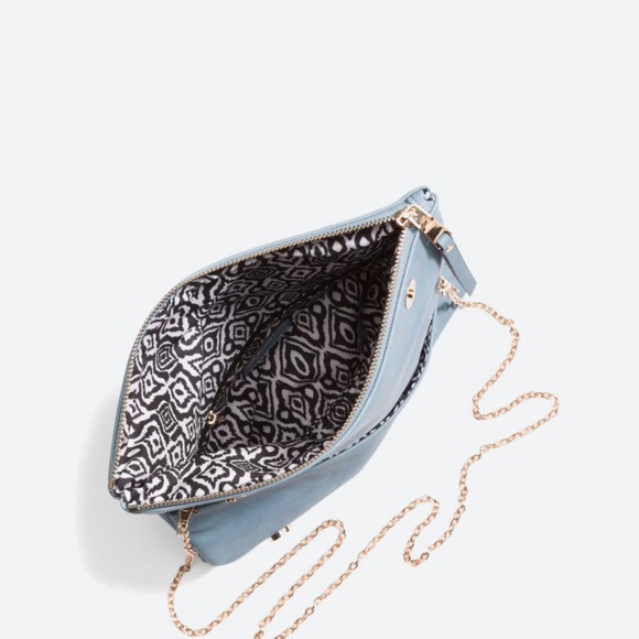 Urban Expressions Neela Woven Flap Clutch - Picture 2 of 10
